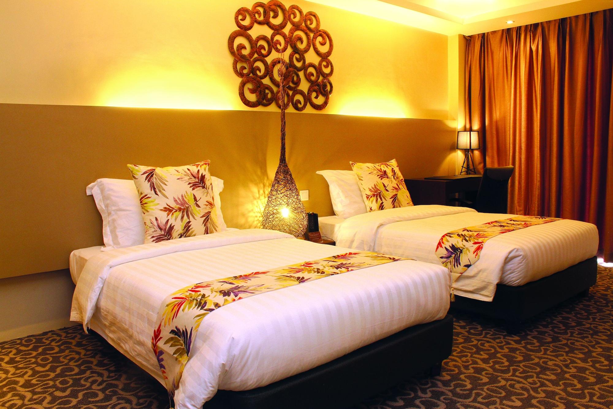 The Oriental Hotel Bataan Mariveles Bagian luar foto