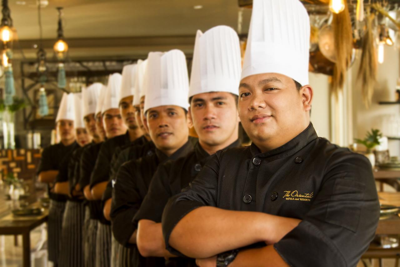 The Oriental Hotel Bataan Mariveles Bagian luar foto