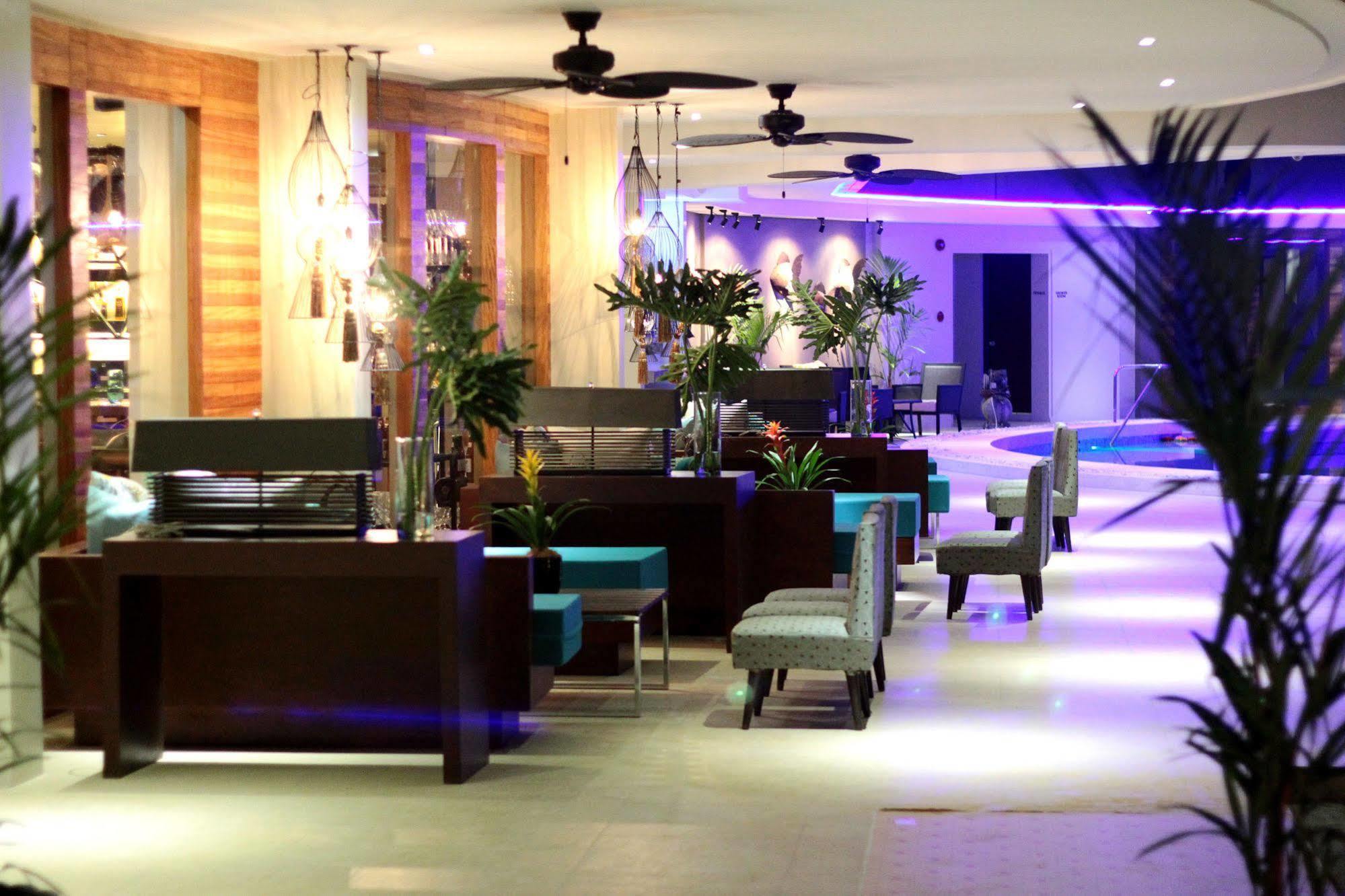 The Oriental Hotel Bataan Mariveles Bagian luar foto