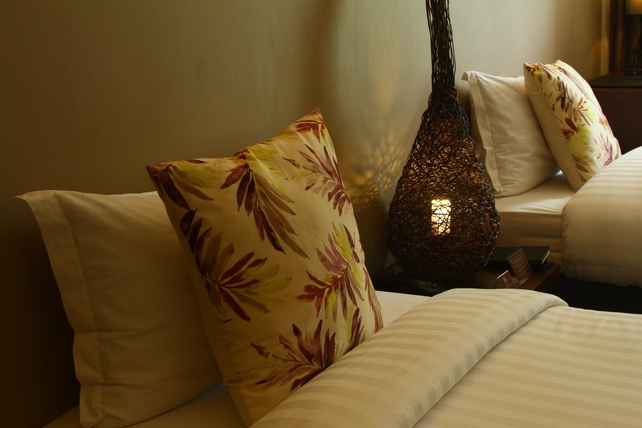 The Oriental Hotel Bataan Mariveles Bagian luar foto