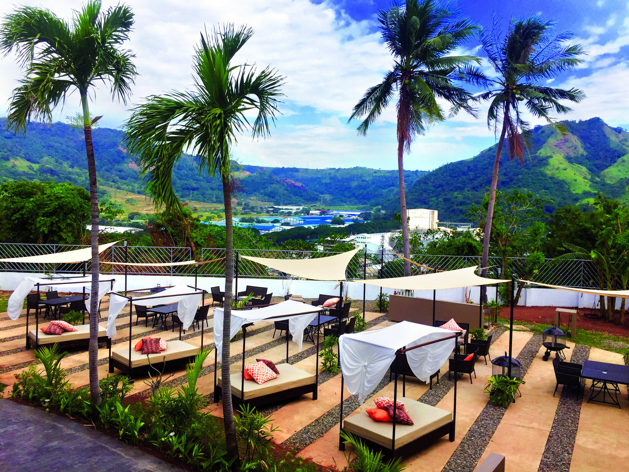 The Oriental Hotel Bataan Mariveles Bagian luar foto